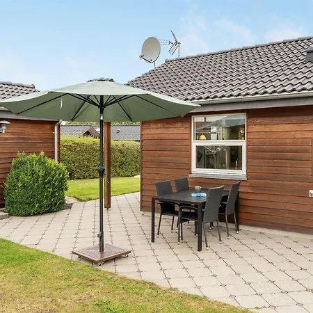 Kimi - 800m From The Sea By Interhome *
